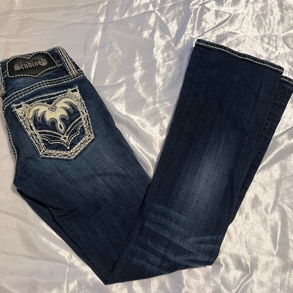 embroidered skinny low rise bootcut jeans!!